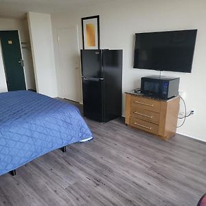Deluxe King Studio